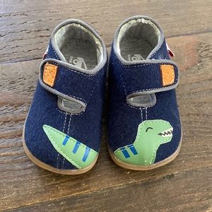 See Kai Run Navy Dinosaur Shoes size 5